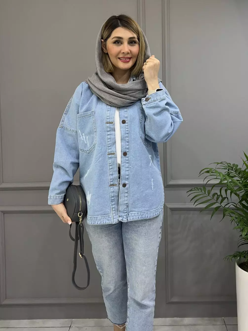 مانتو جین رکسانا ( R)